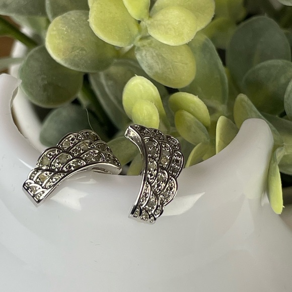 1/4ct Diamond Angel Wing earrings . Silver 925 Genuine Diamond - Picture 4 of 6